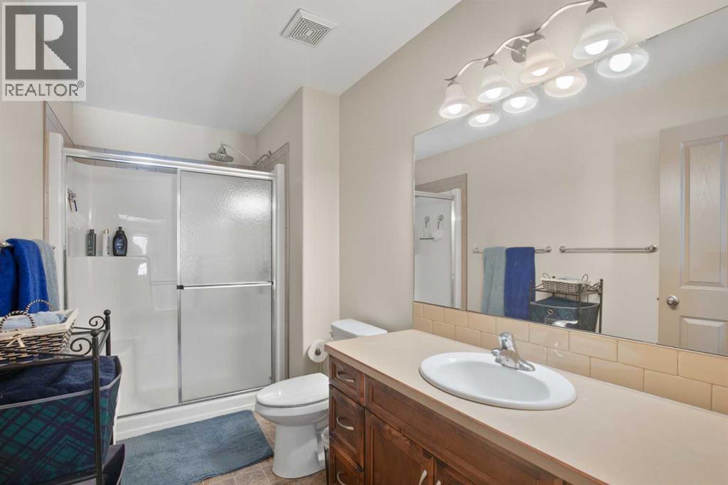 5543 52 Avenue Close, Innisfail