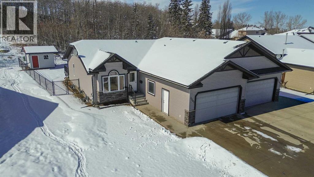 5543 52 Avenue Close, Innisfail