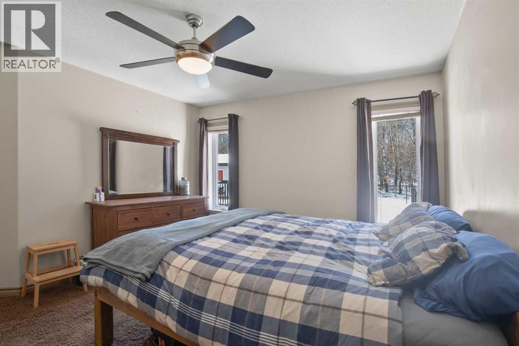 5543 52 Avenue Close, Innisfail