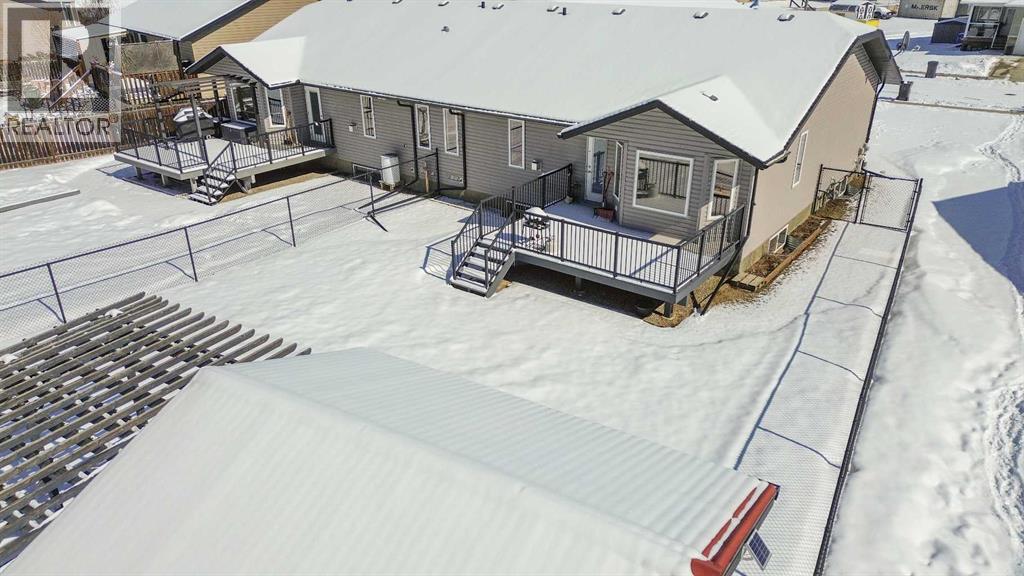 5543 52 Avenue Close, Innisfail