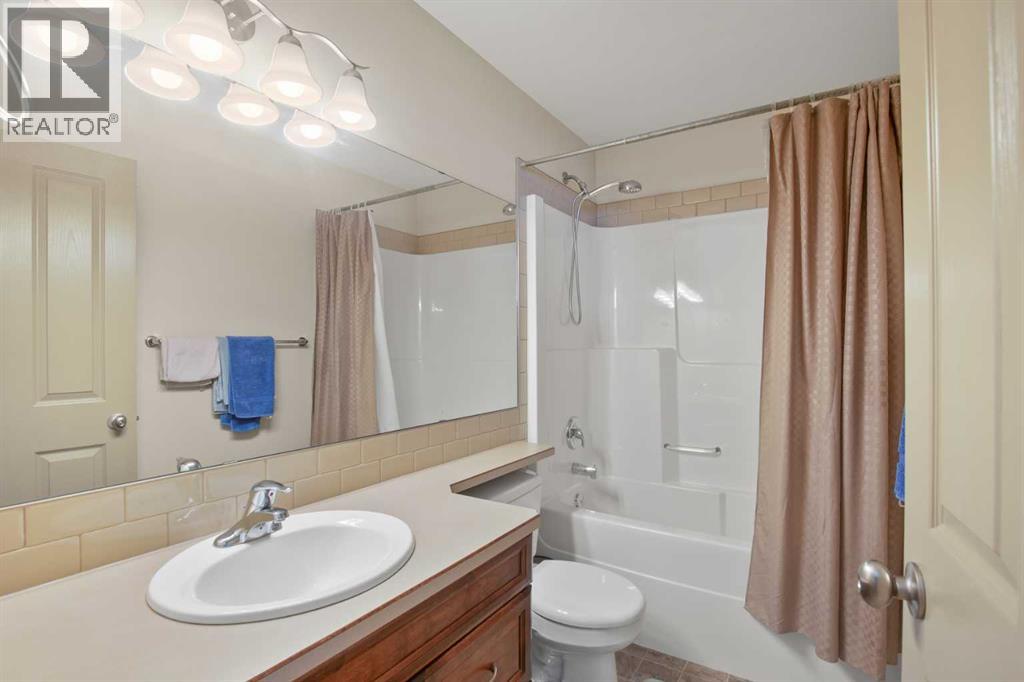 5543 52 Avenue Close, Innisfail