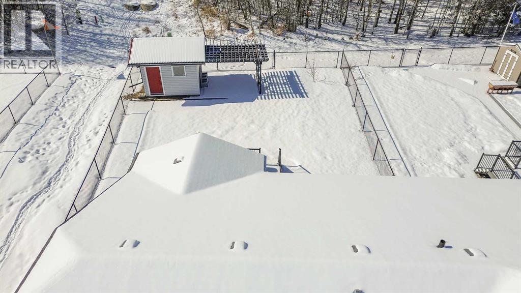 5543 52 Avenue Close, Innisfail