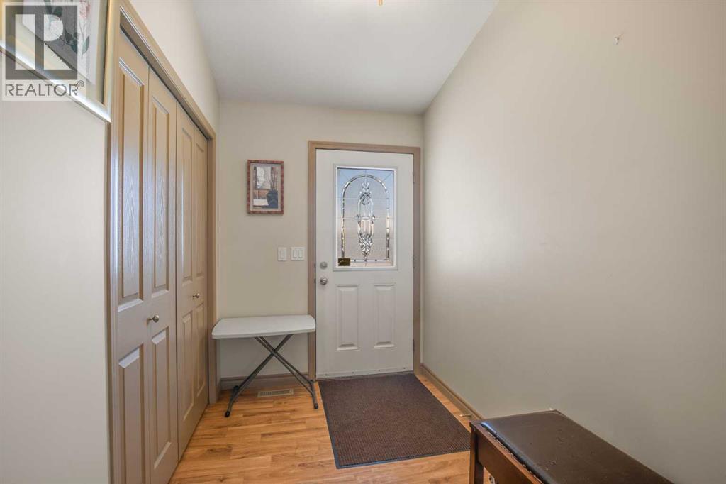 5543 52 Avenue Close, Innisfail