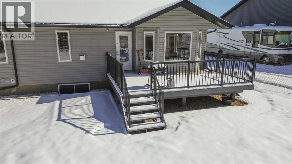 5543 52 Avenue Close, Innisfail