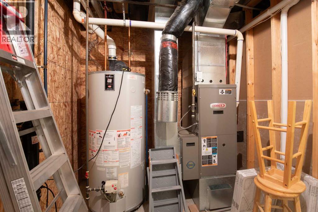 5543 52 Avenue Close, Innisfail