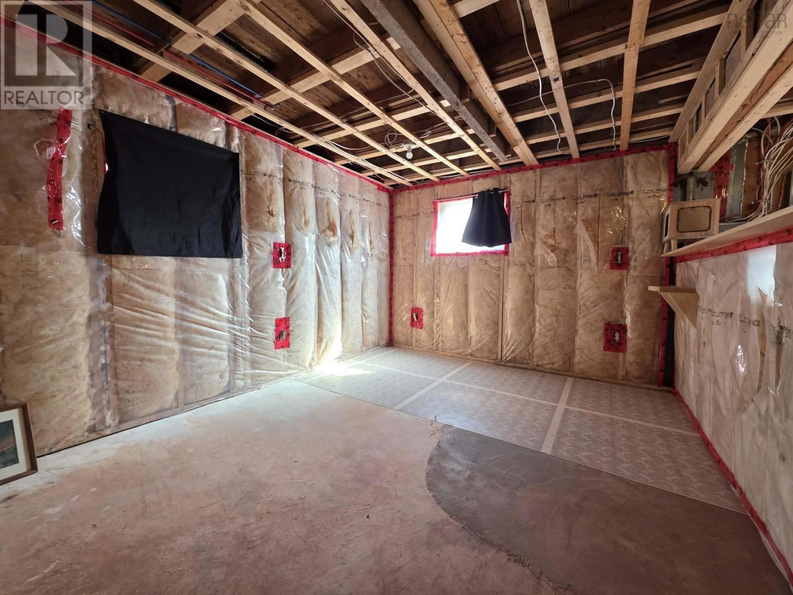 Property 26 of 30 of 15013 6 Highway