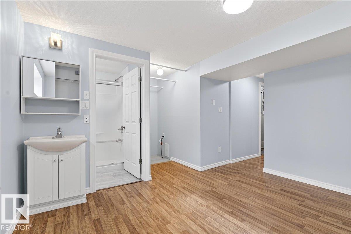 #78 2503 24 ST NW, Edmonton