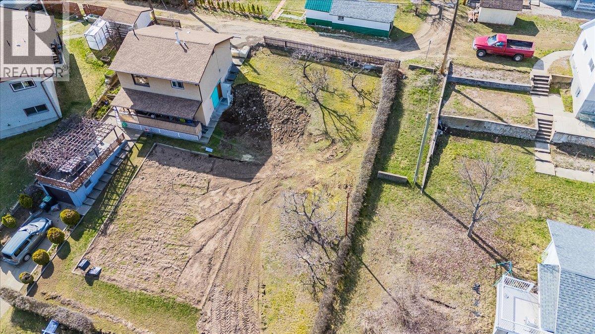 LOT 1 6TH Avenue, Castlegar