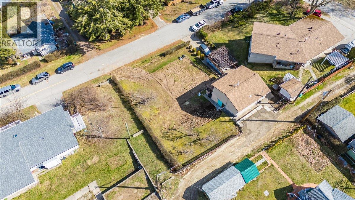 LOT 1 6TH Avenue, Castlegar