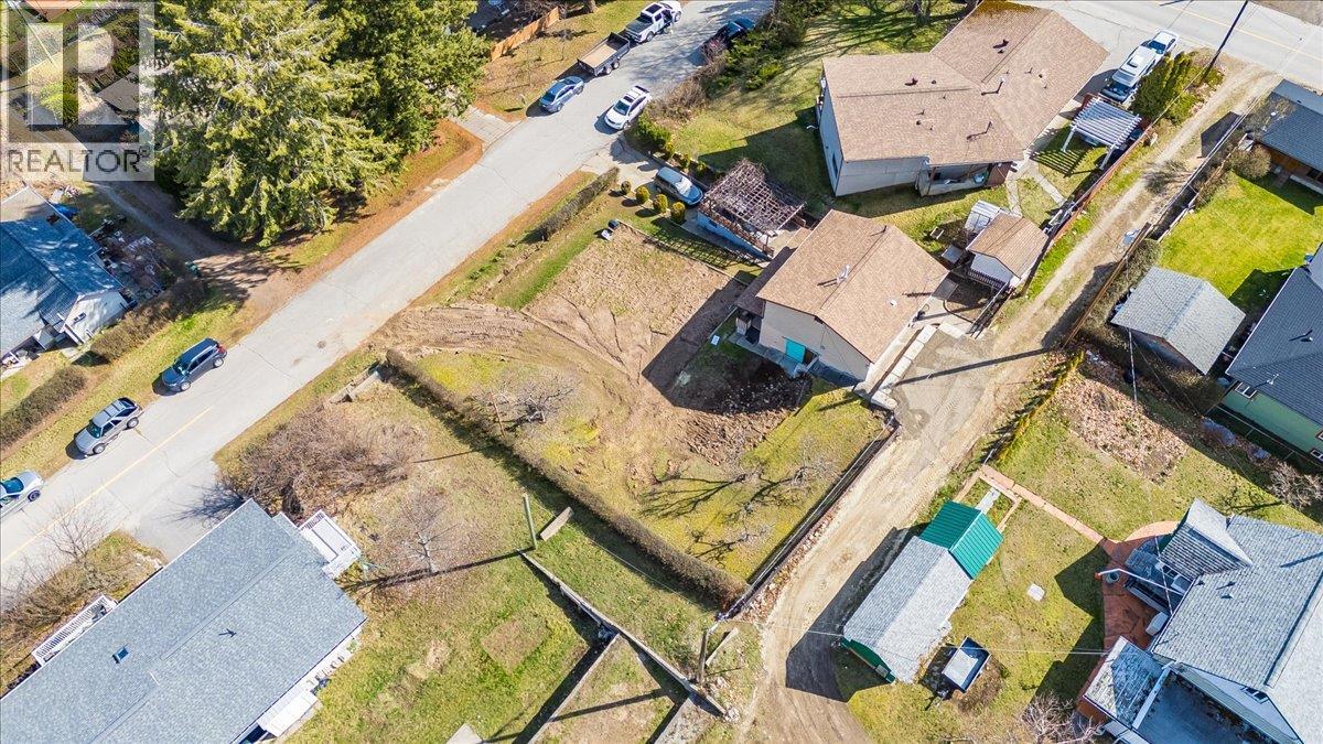 LOT 1 6TH Avenue, Castlegar