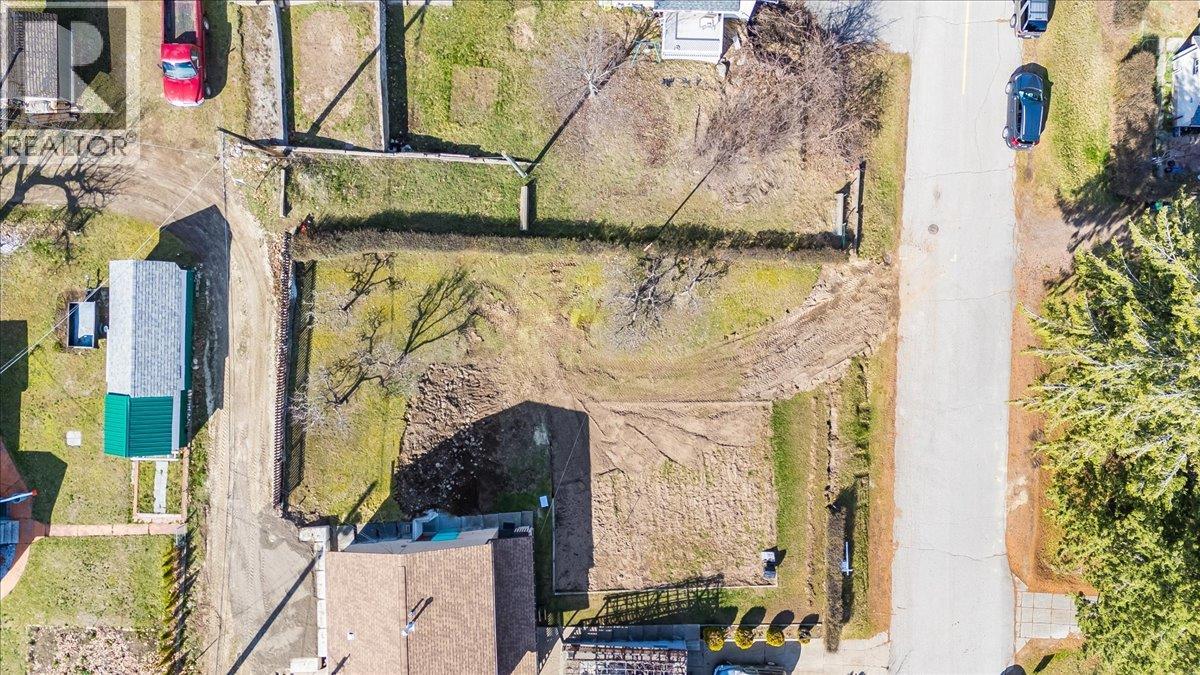 LOT 1 6TH Avenue, Castlegar