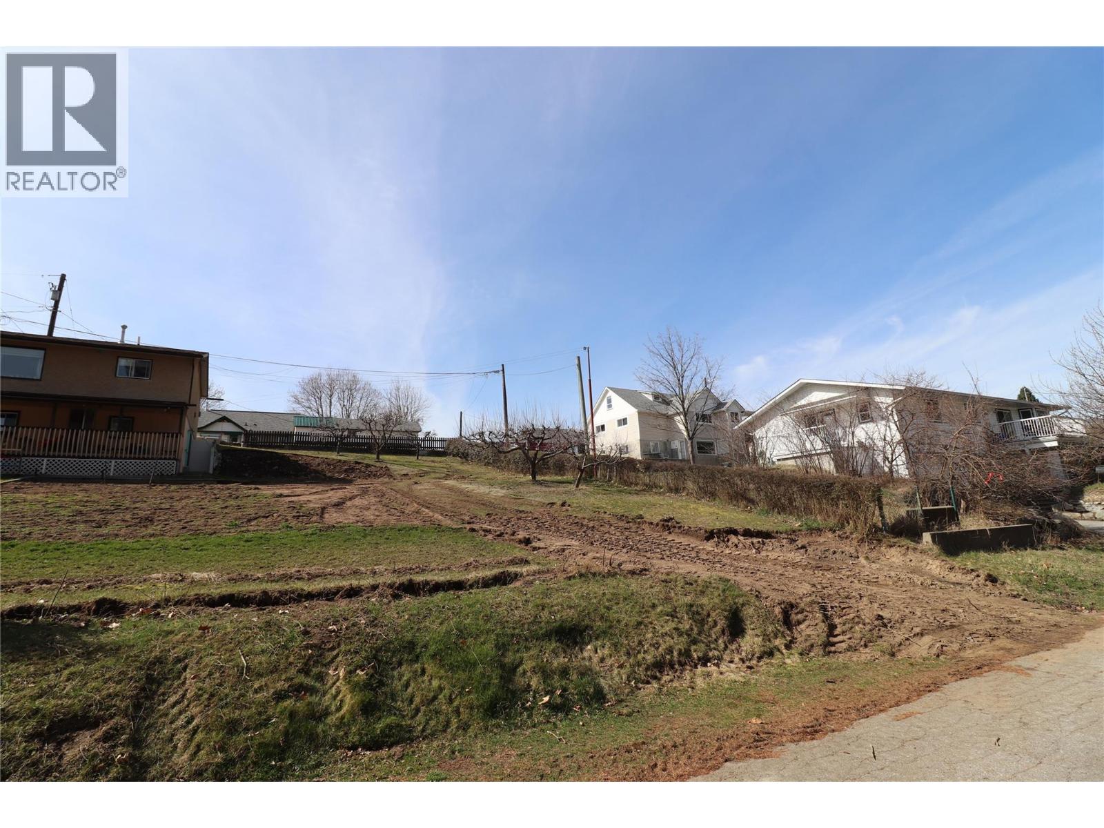 LOT 1 6TH Avenue, Castlegar