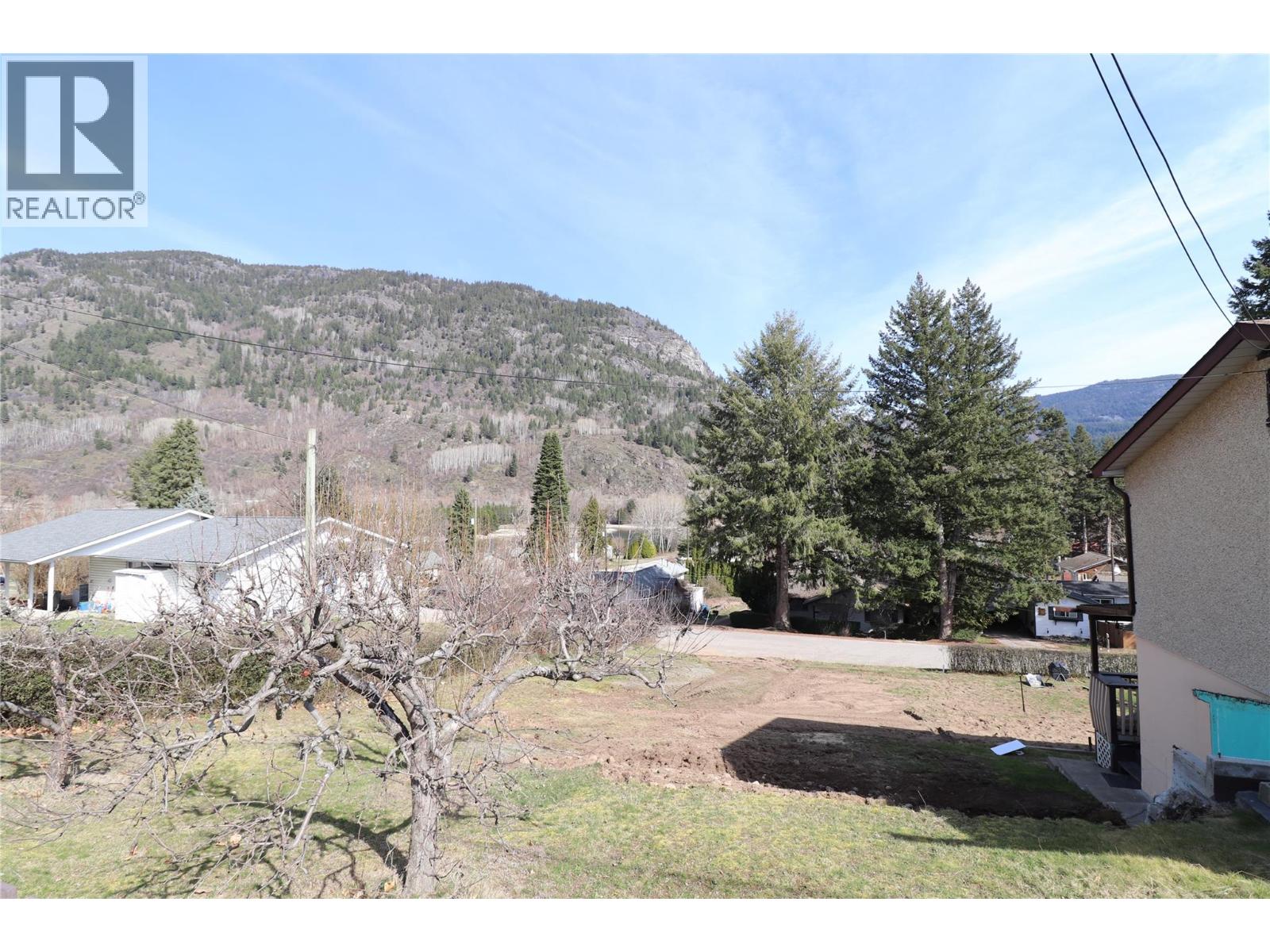 LOT 1 6TH Avenue, Castlegar