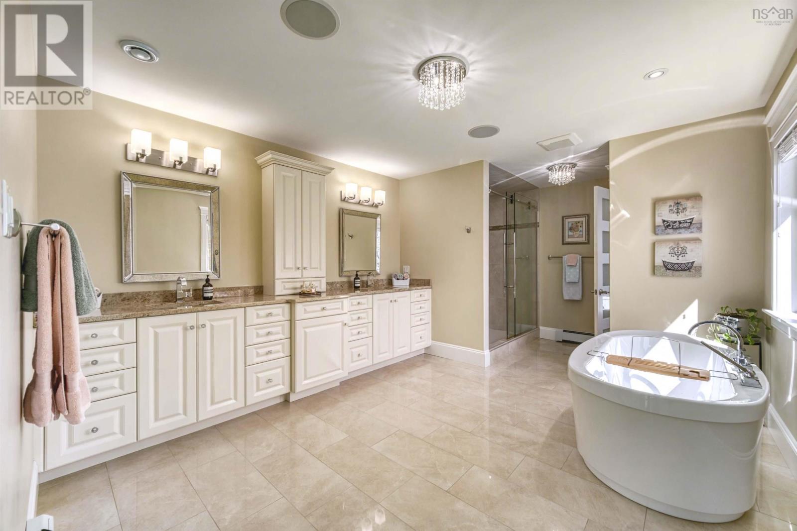 Property 25 of 50 of 129 William Borrett Terrace