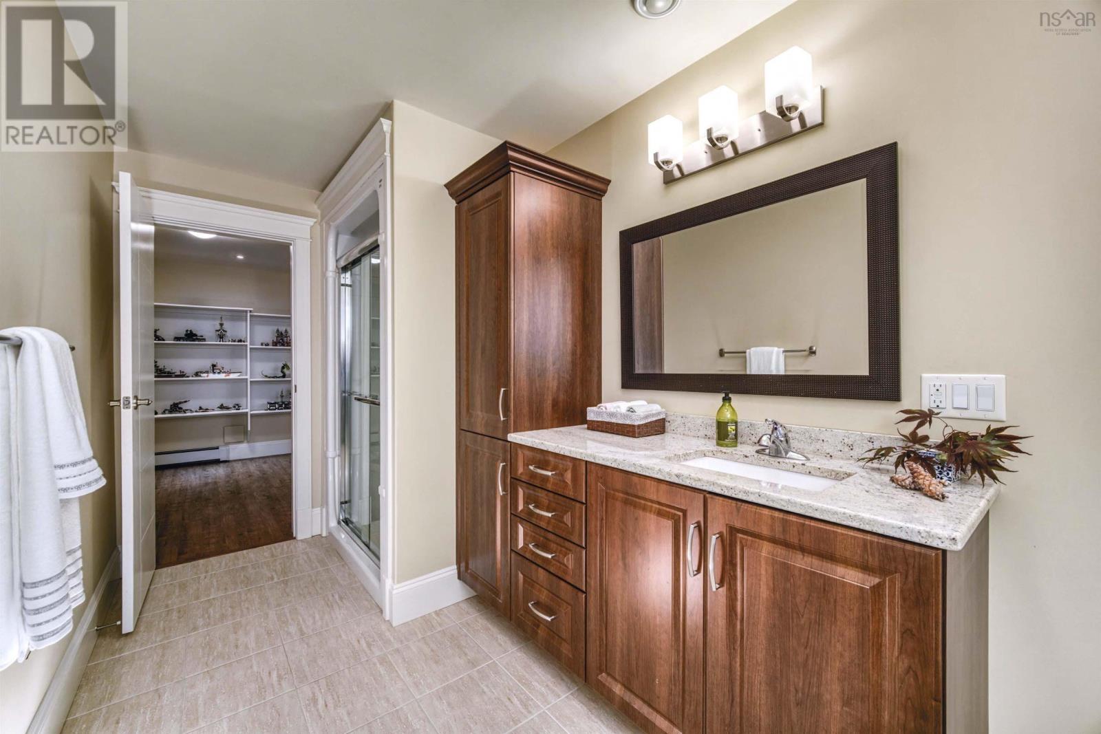 Property 35 of 50 of 129 William Borrett Terrace