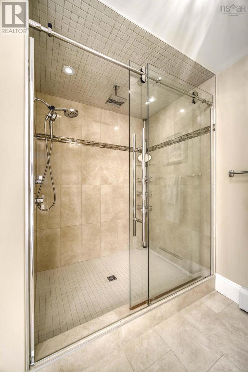 Property 37 of 50 of 129 William Borrett Terrace