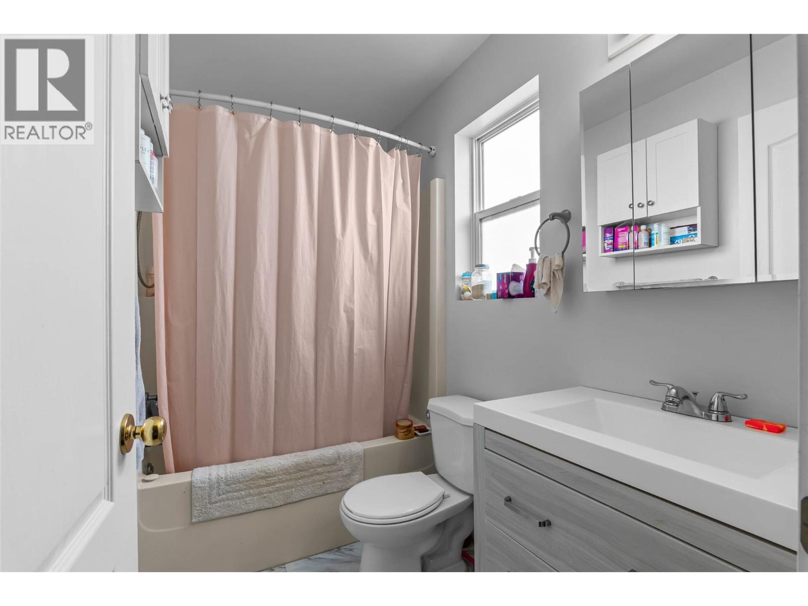 833 Regent Crescent, Kamloops