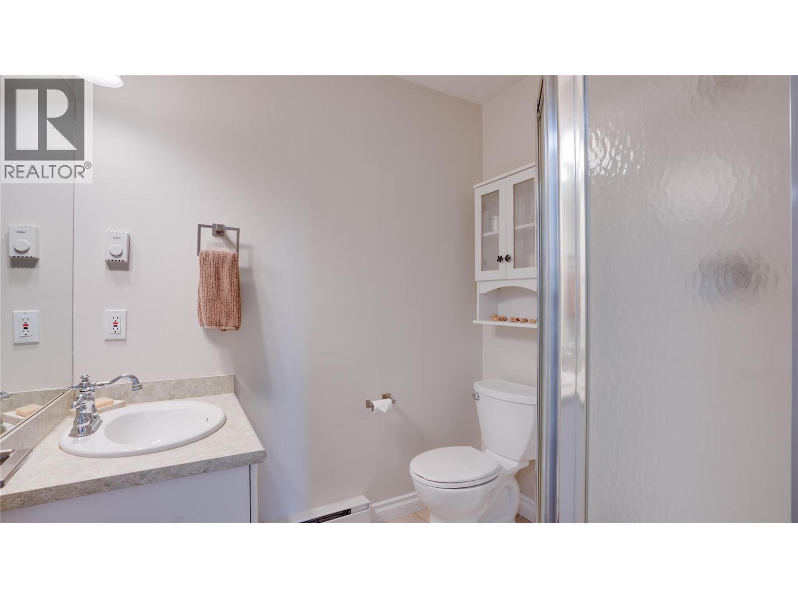 1002 Riverside Avenue Unit# 111, Sicamous