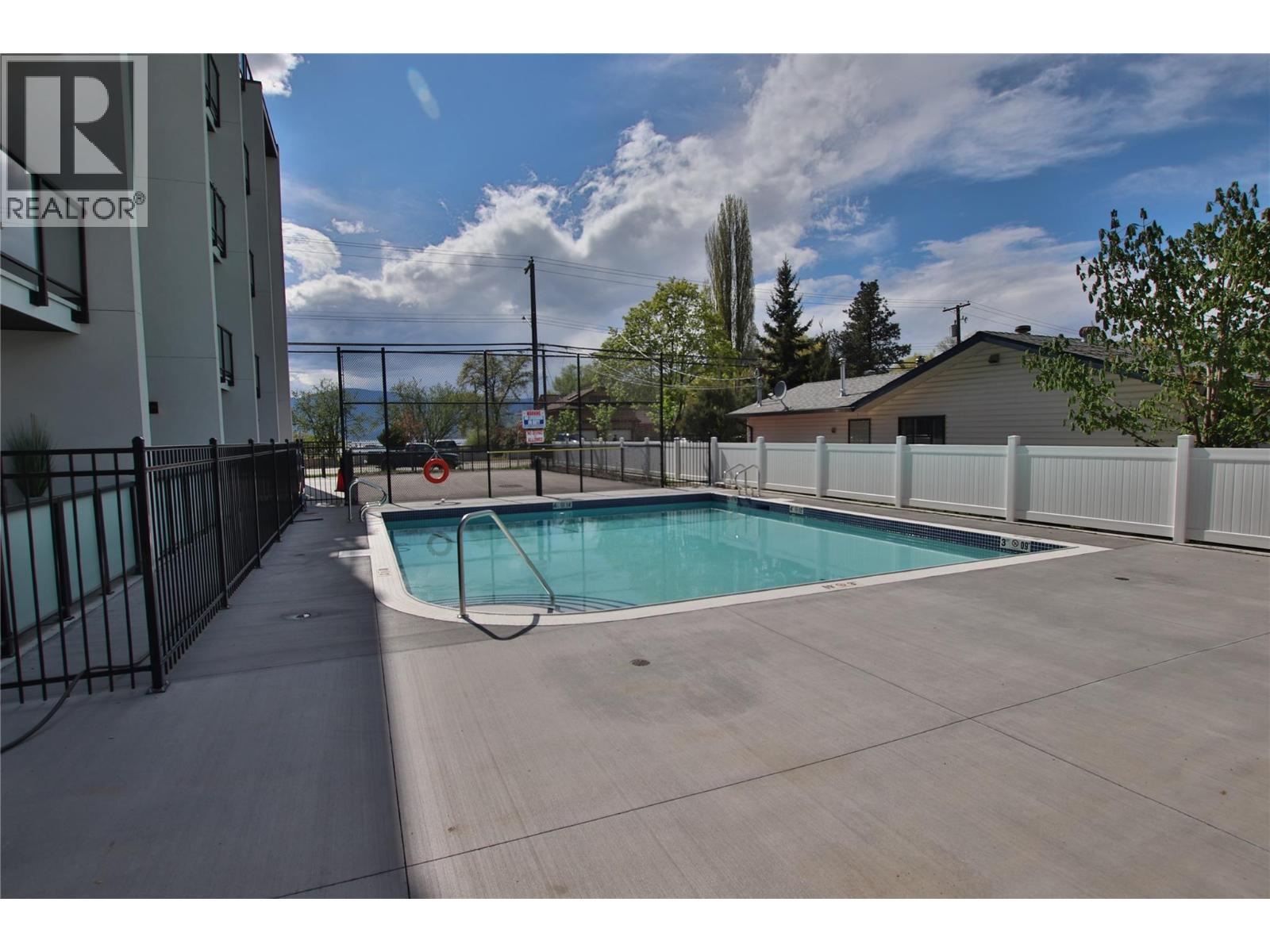 2555 Lakeshore Road Unit# 316, Vernon