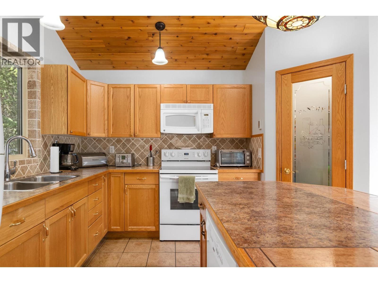 4943 Timber Way - 5