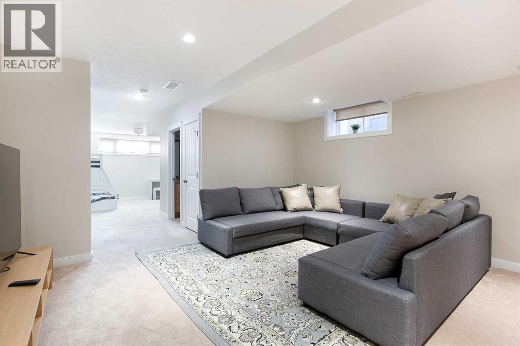 Single Family House for Sale in   Memorial Drive NW Sunnyside Calgary 