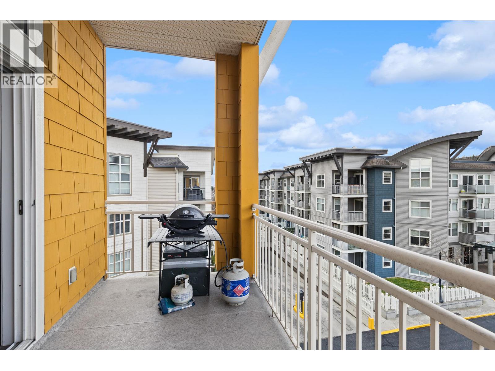 #403 571 YATES ROAD - 19