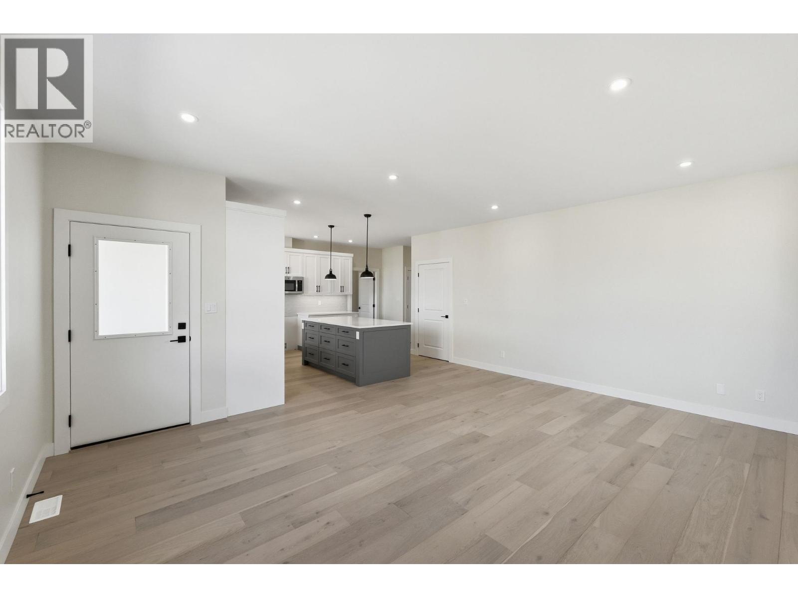 6 WOOD DUCK Way, Osoyoos