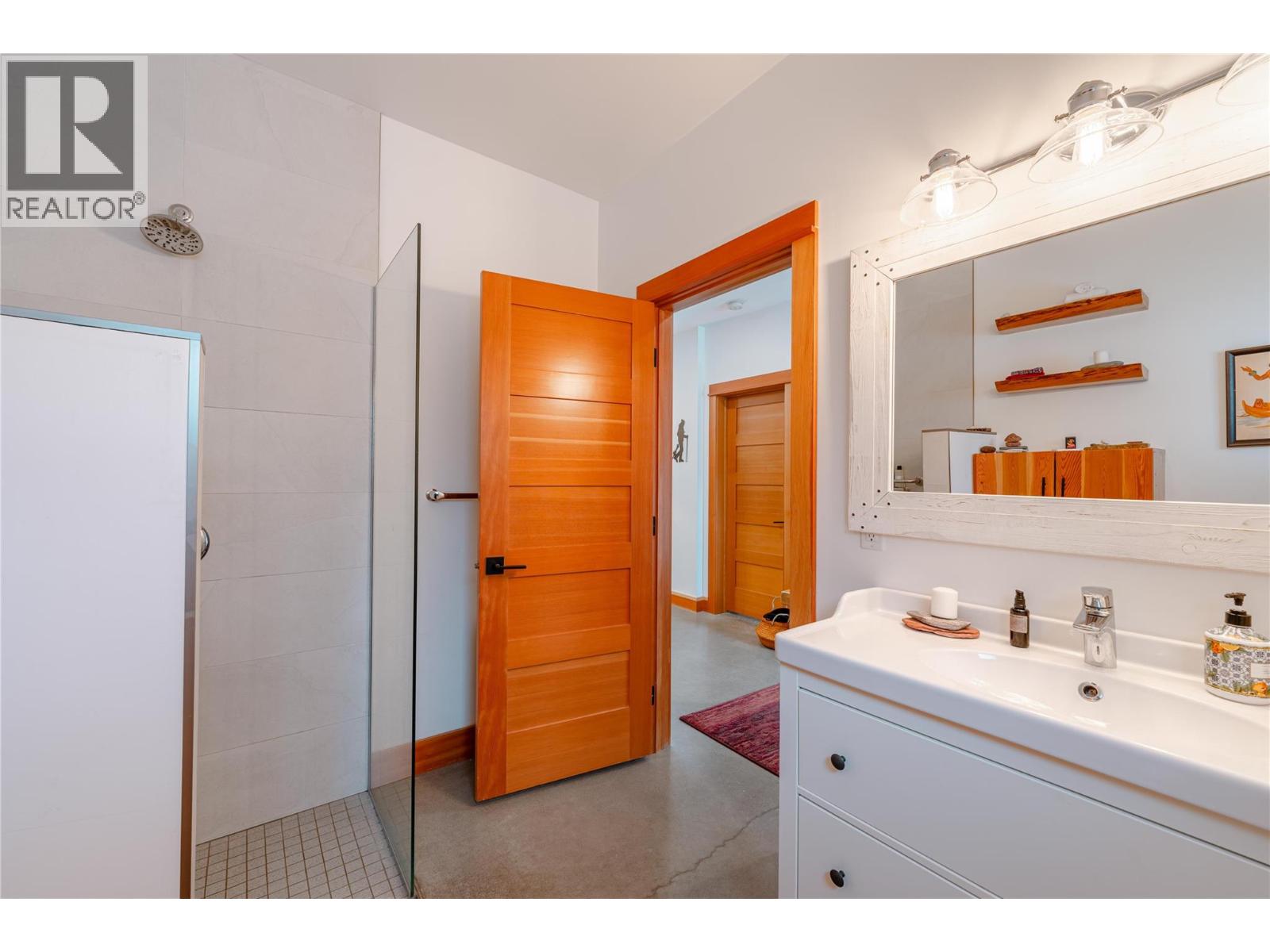 1849 Hay Road, Revelstoke