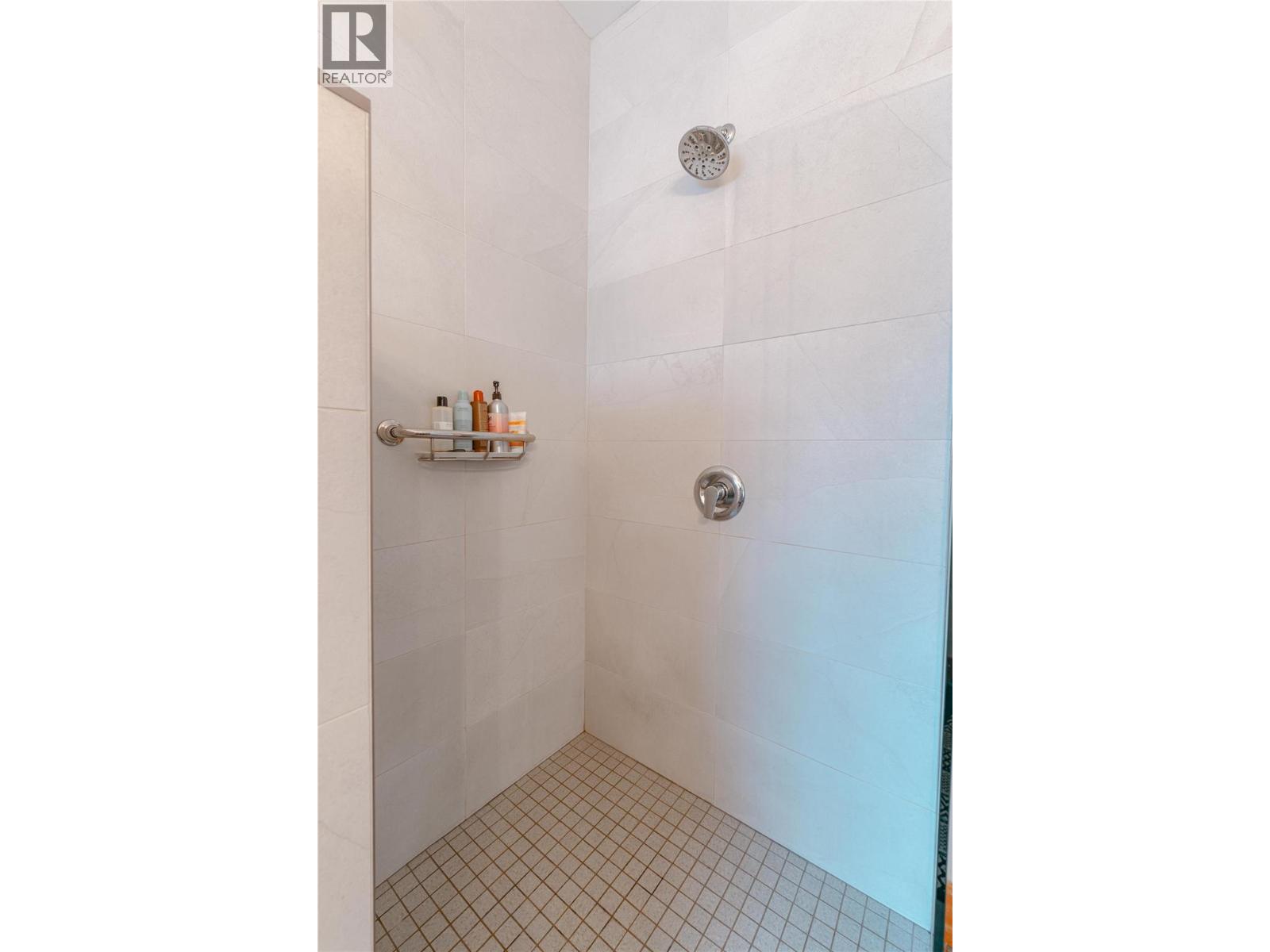 1849 Hay Road, Revelstoke