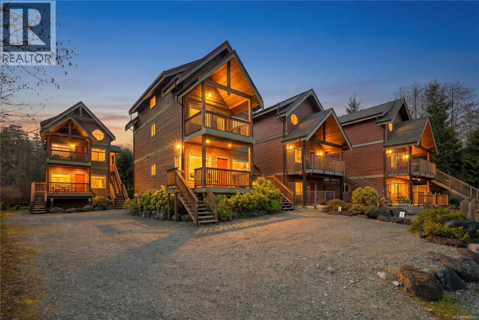 258 & 266 Boardwalk Blvd, Ucluelet