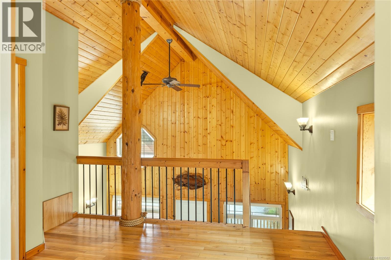 258 & 266 Boardwalk Blvd, Ucluelet