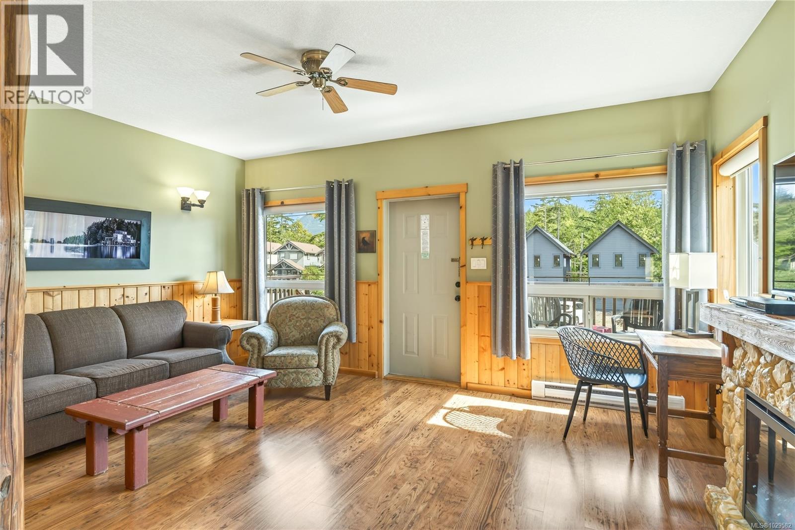 258 & 266 Boardwalk Blvd, Ucluelet