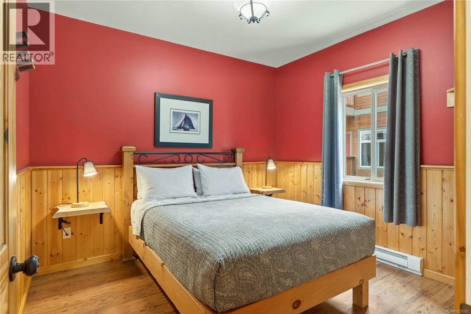 258 & 266 Boardwalk Blvd, Ucluelet