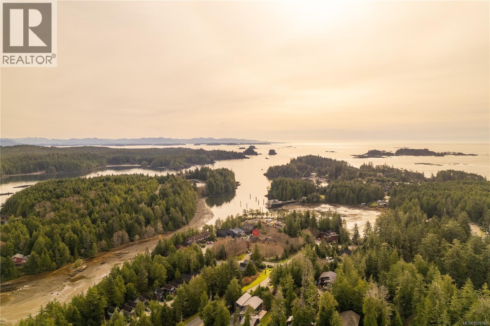 258 & 266 Boardwalk Blvd, Ucluelet