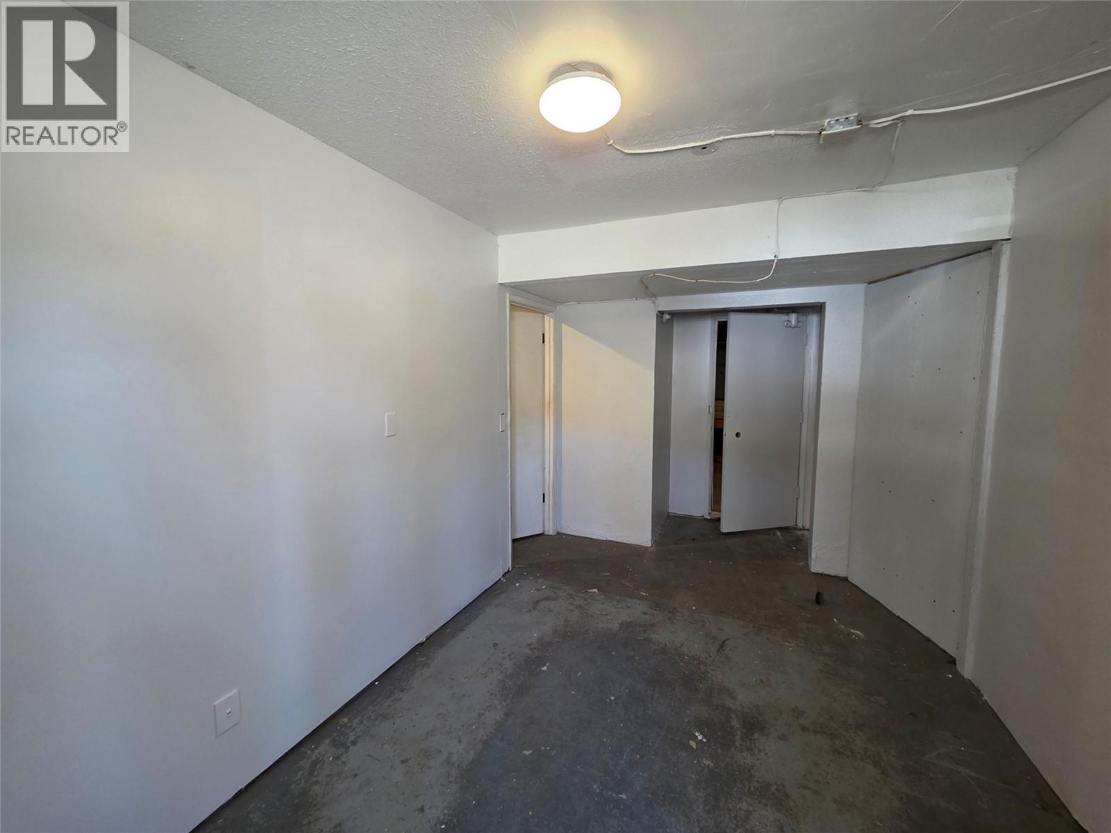 103 1324 Carmi Avenue, Penticton