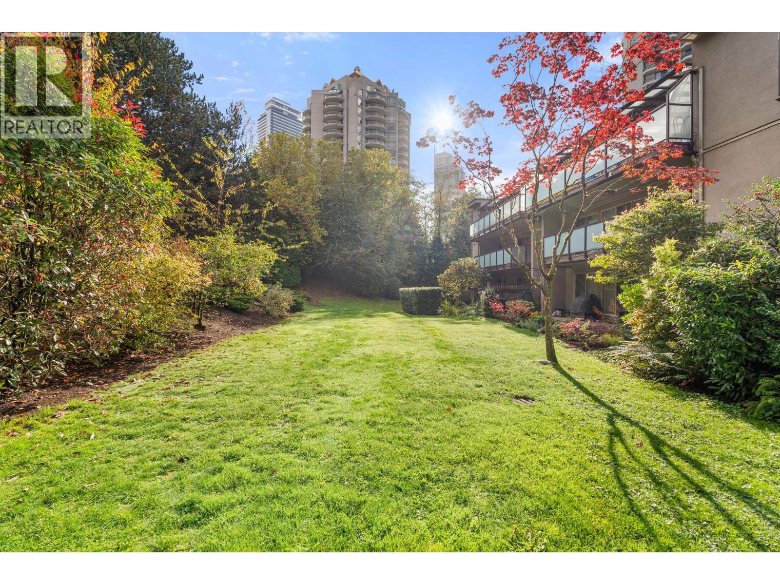 215 4373 HALIFAX STREET — photo 23