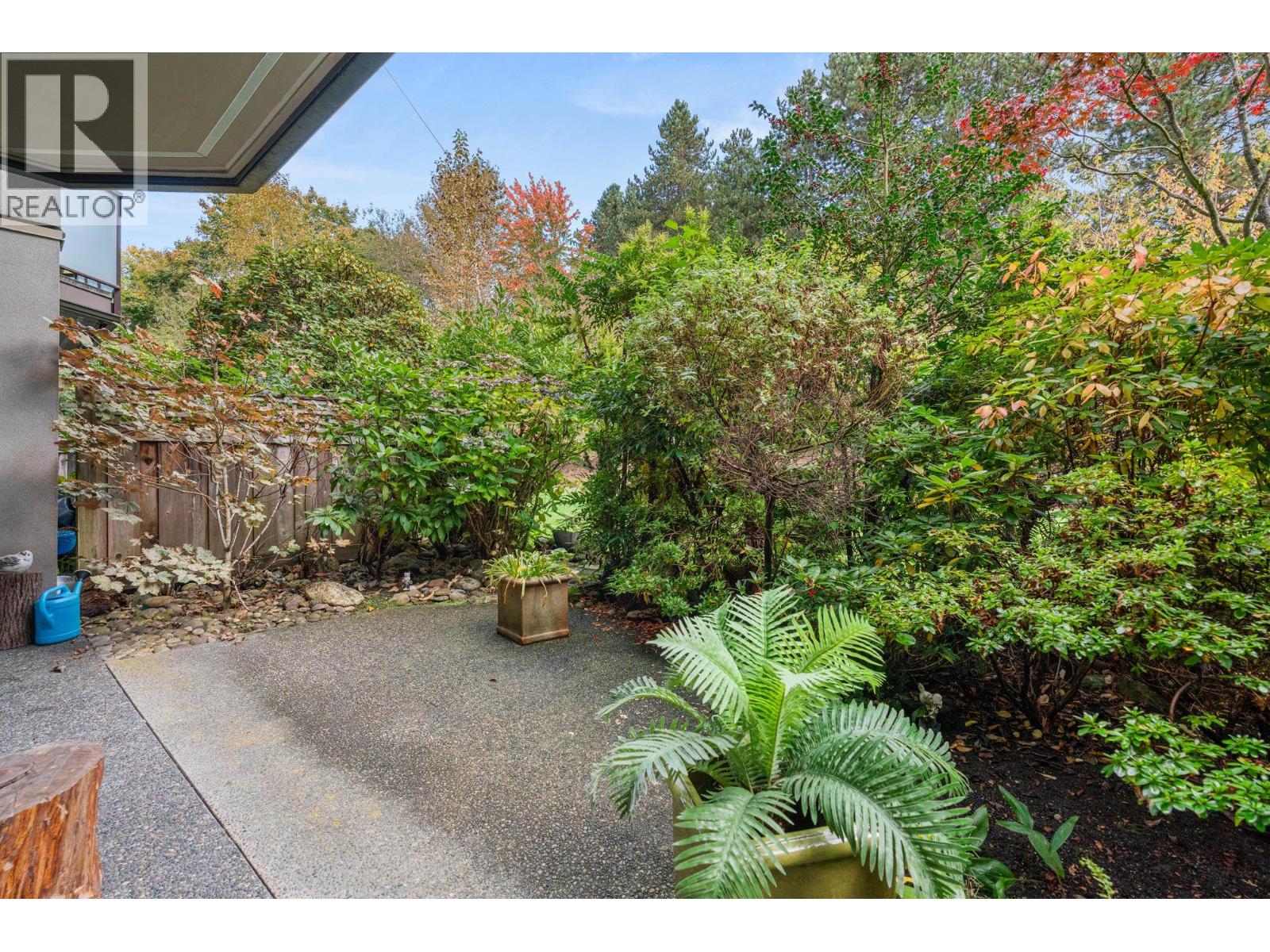 215 4373 HALIFAX STREET — photo 19
