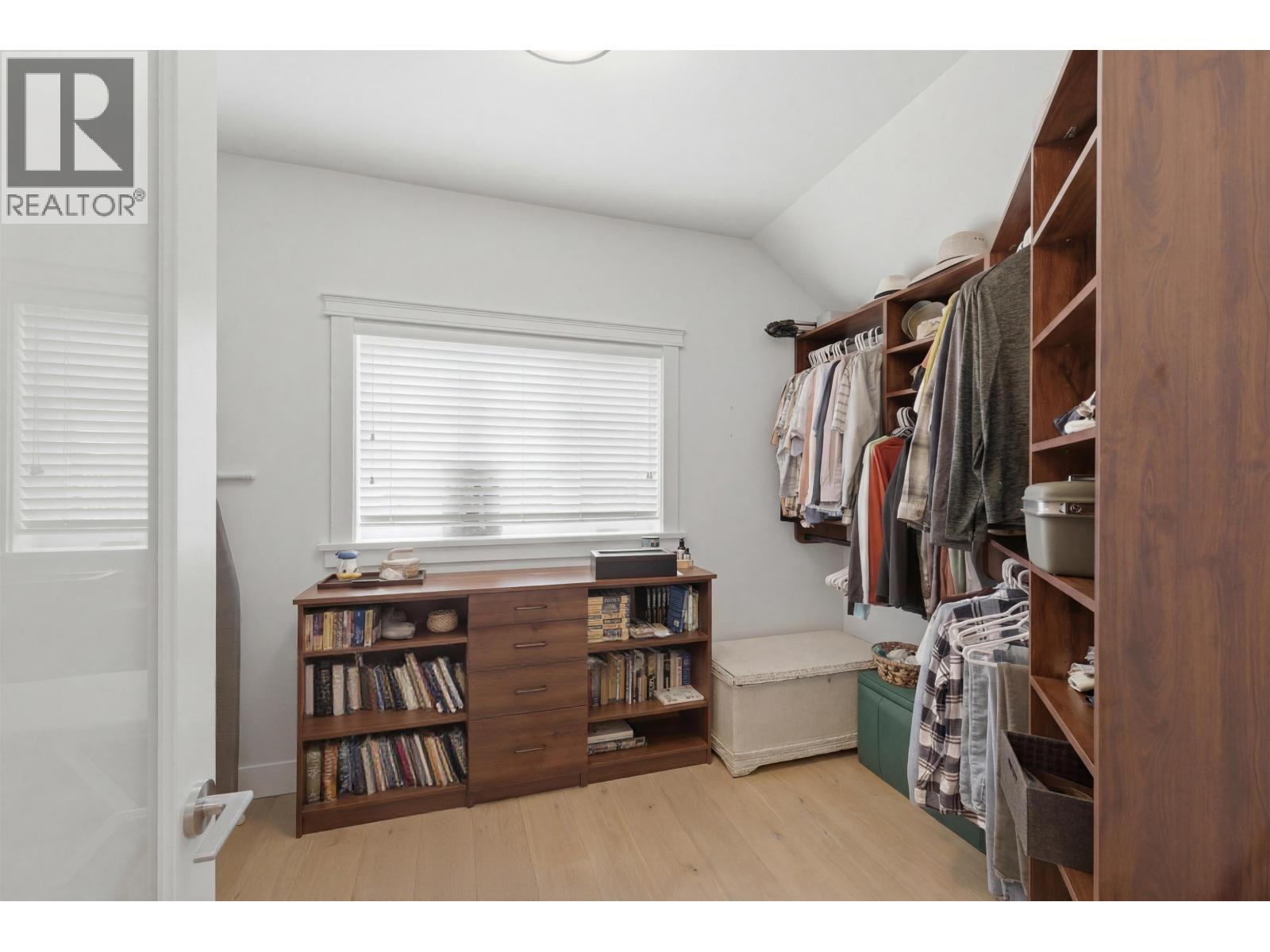 543 CONNAUGHT Drive, Delta