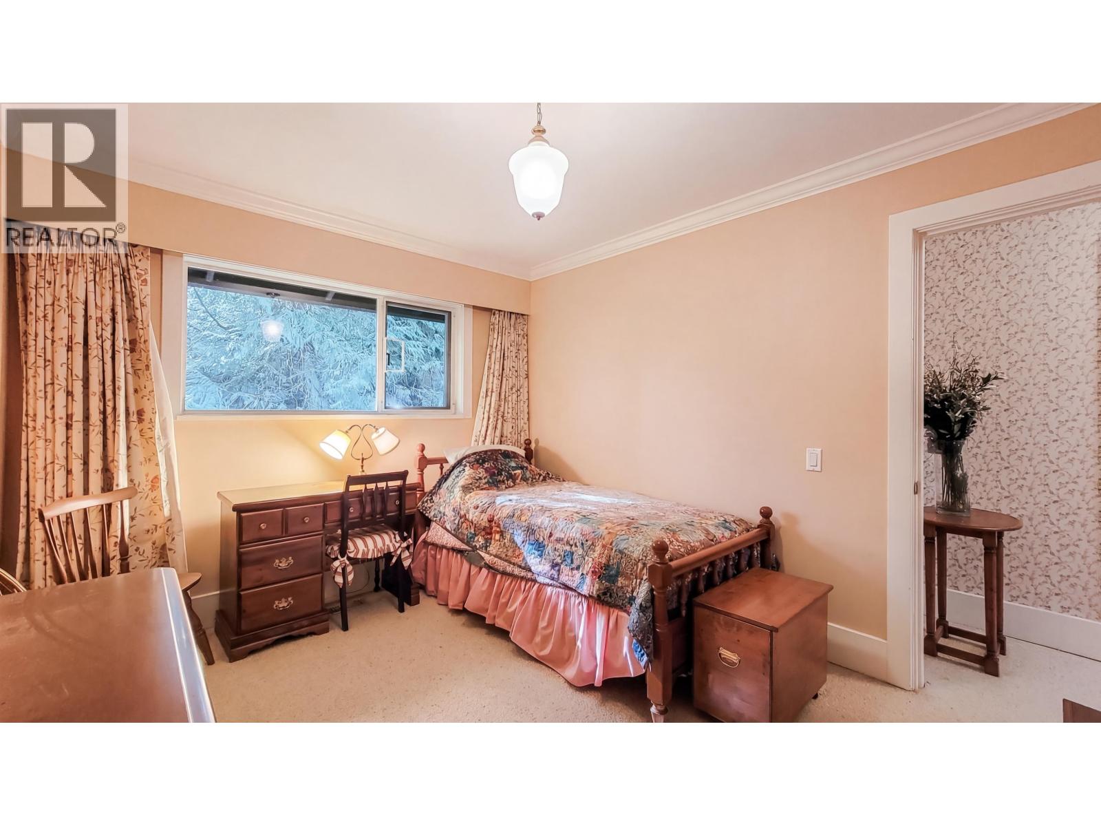 4649 CLOVELLY WALK, West Vancouver