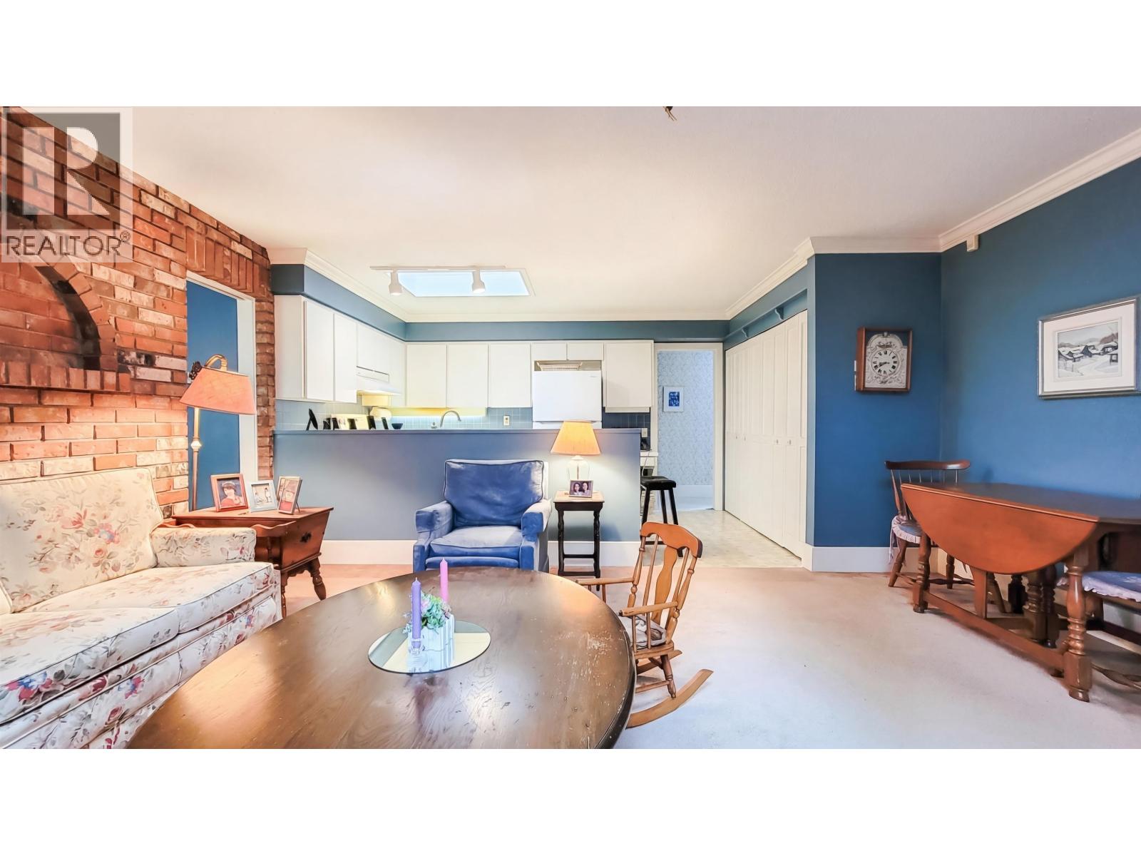 4649 CLOVELLY WALK, West Vancouver