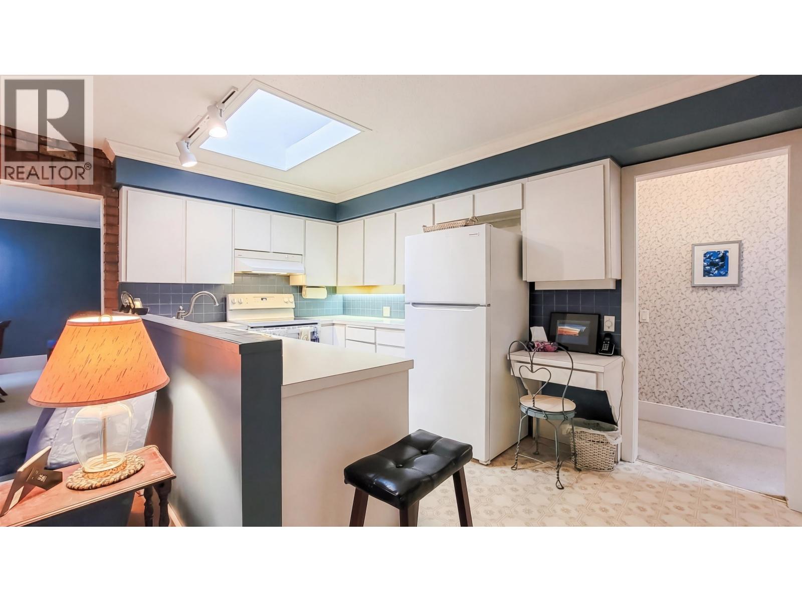 4649 CLOVELLY WALK, West Vancouver