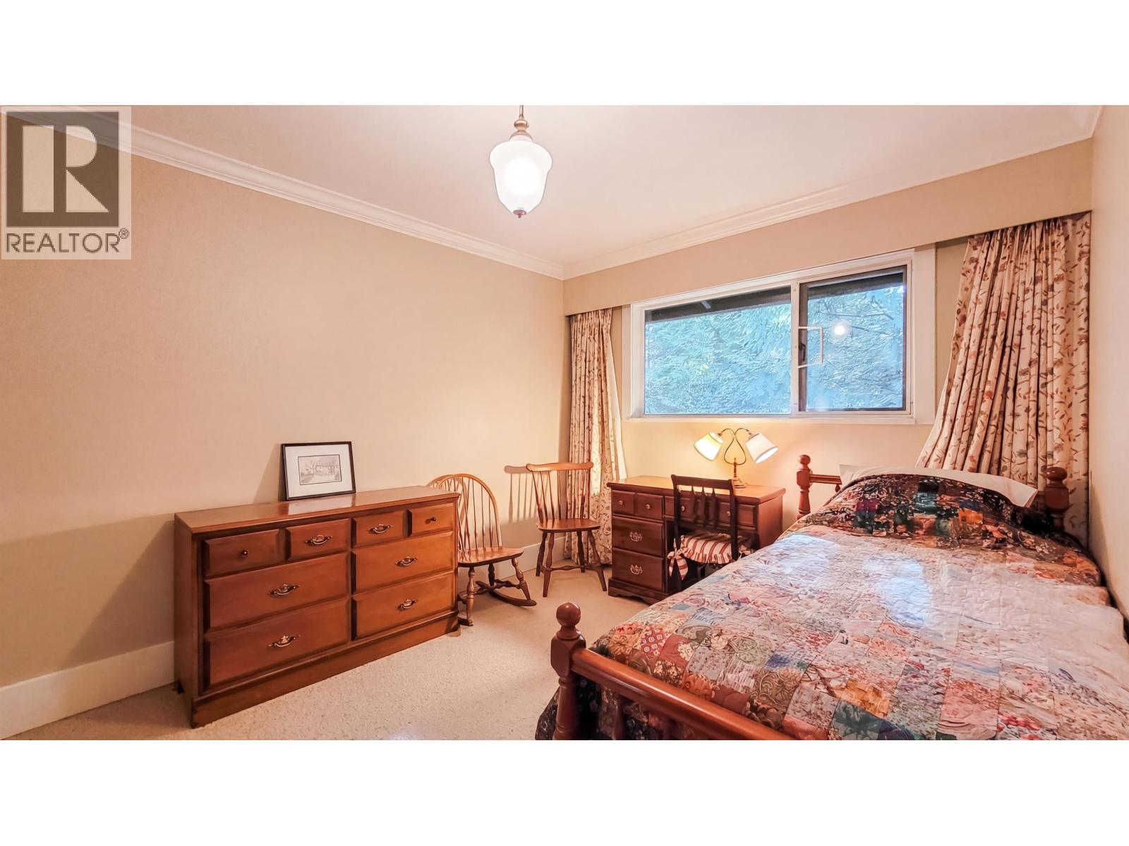 4649 CLOVELLY WALK, West Vancouver