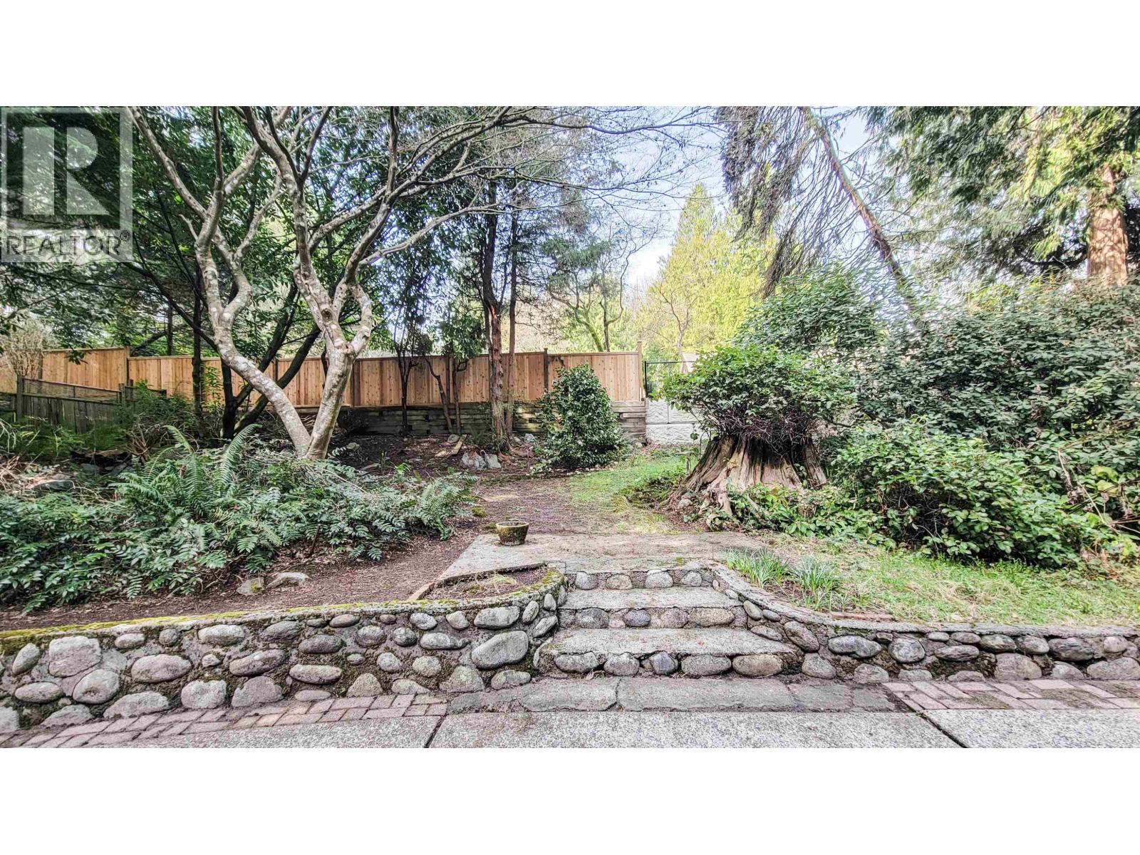 4649 CLOVELLY WALK, West Vancouver