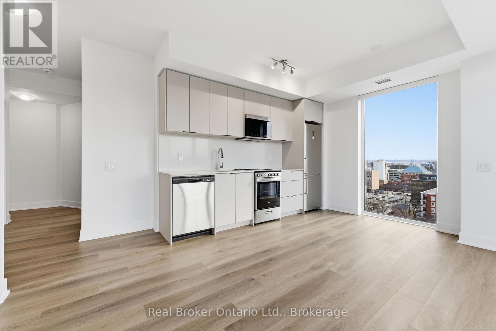 1210 - 2088 JAMES STREET