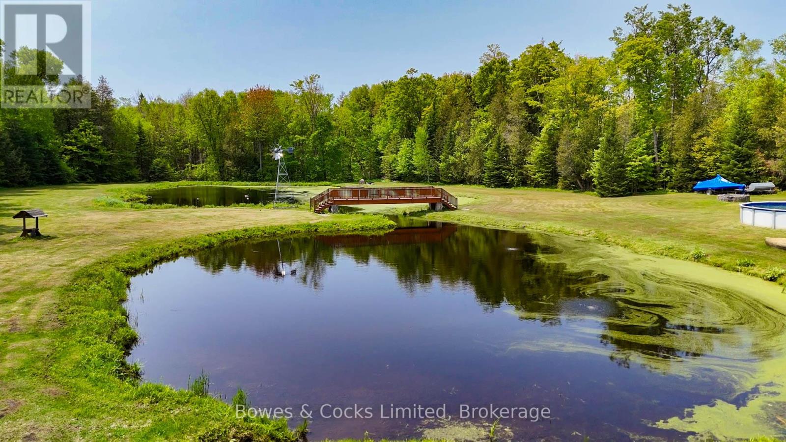 Single Family House Bungalow for Sale in  FORTESQUE LAKE ROAD Highlands East (Glamorgan) 
