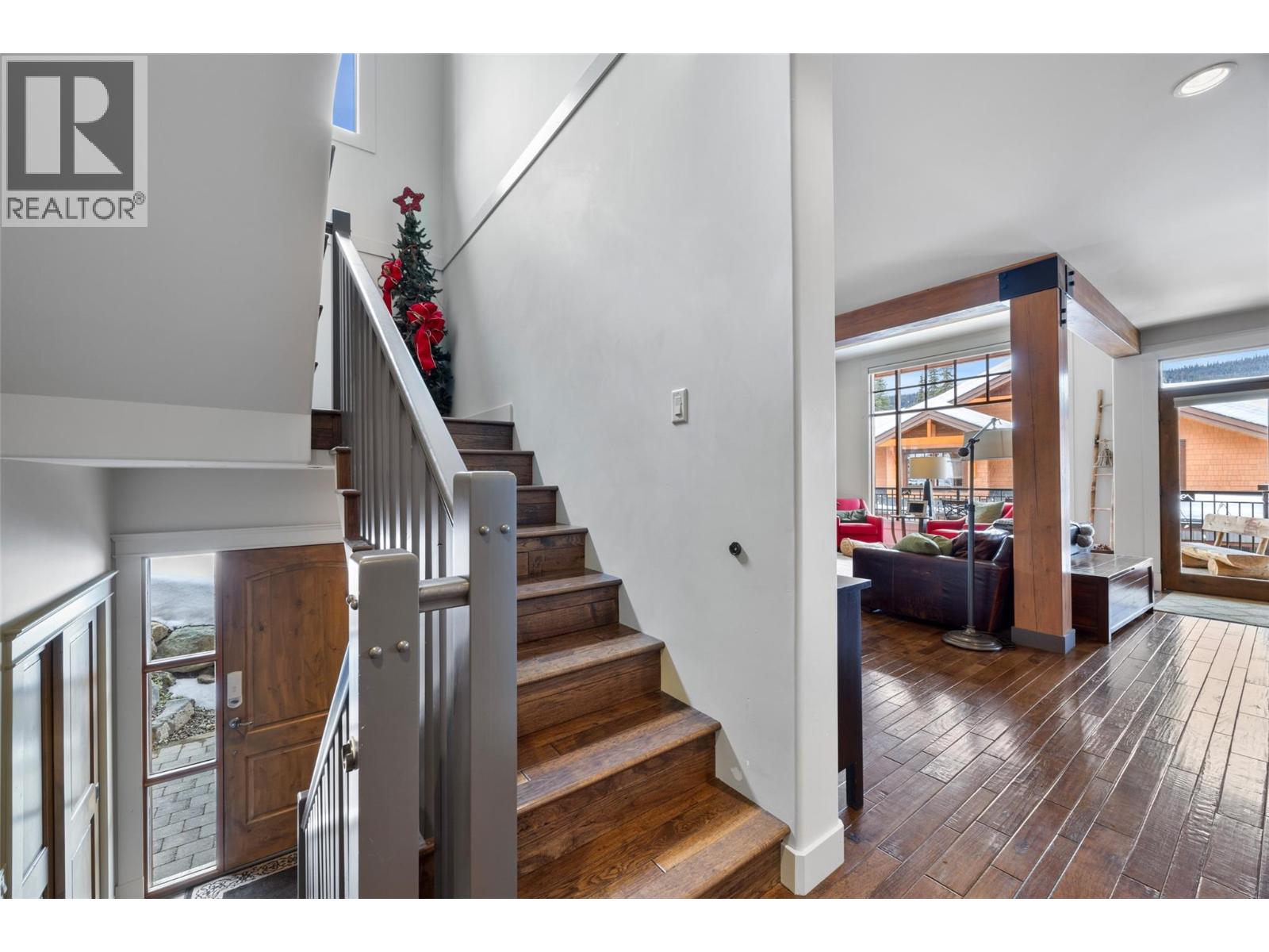 #16 5040 VALLEY DRIVE - 16