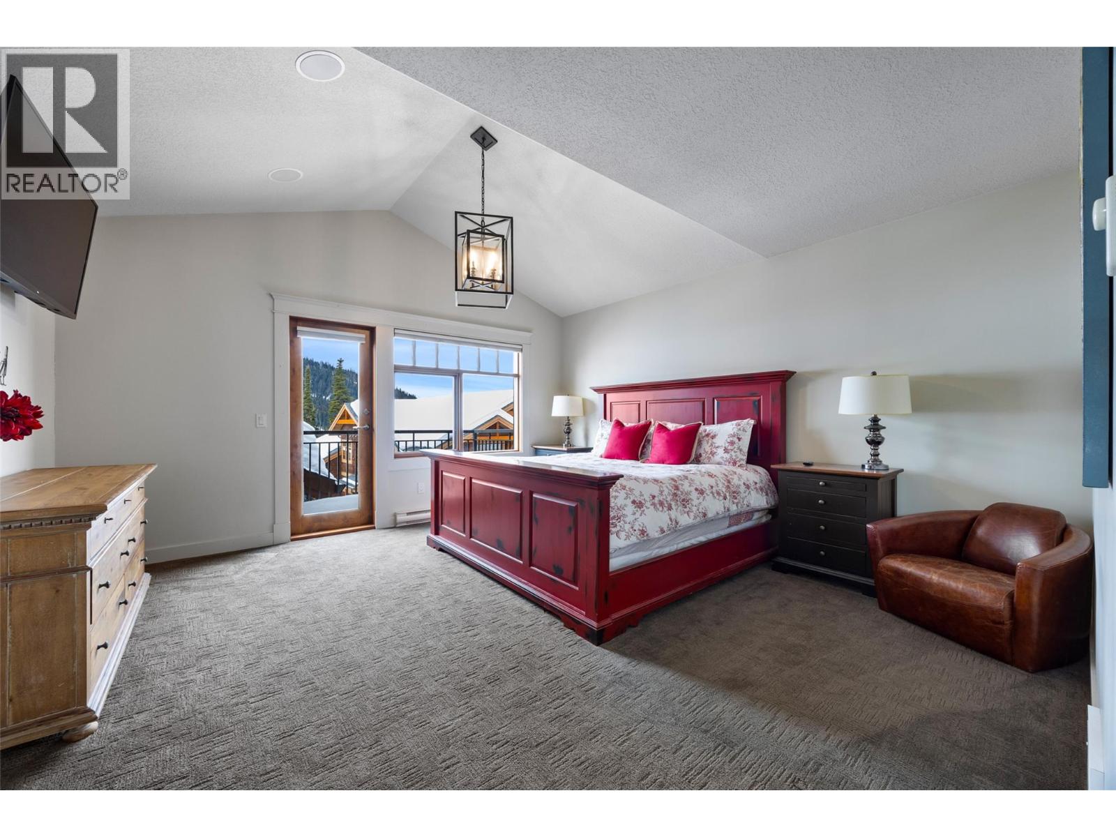 #16 5040 VALLEY DRIVE - 25