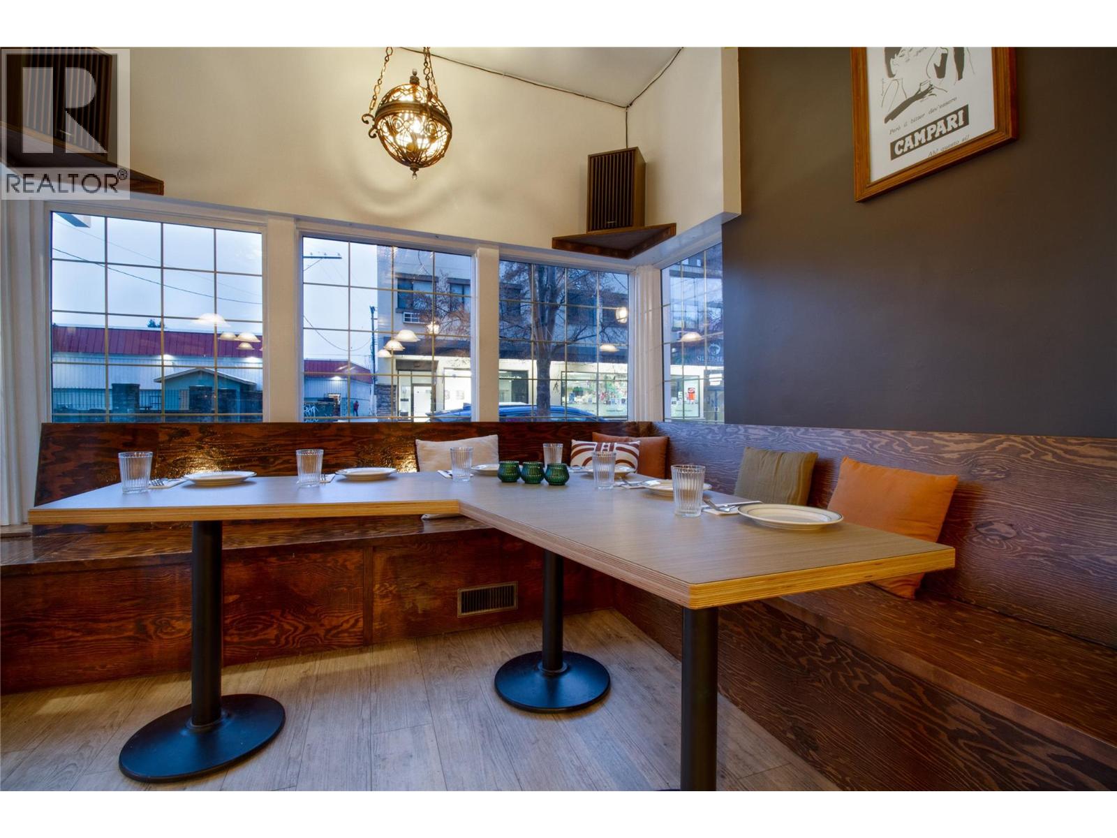 304 FIRST STREET W - 25