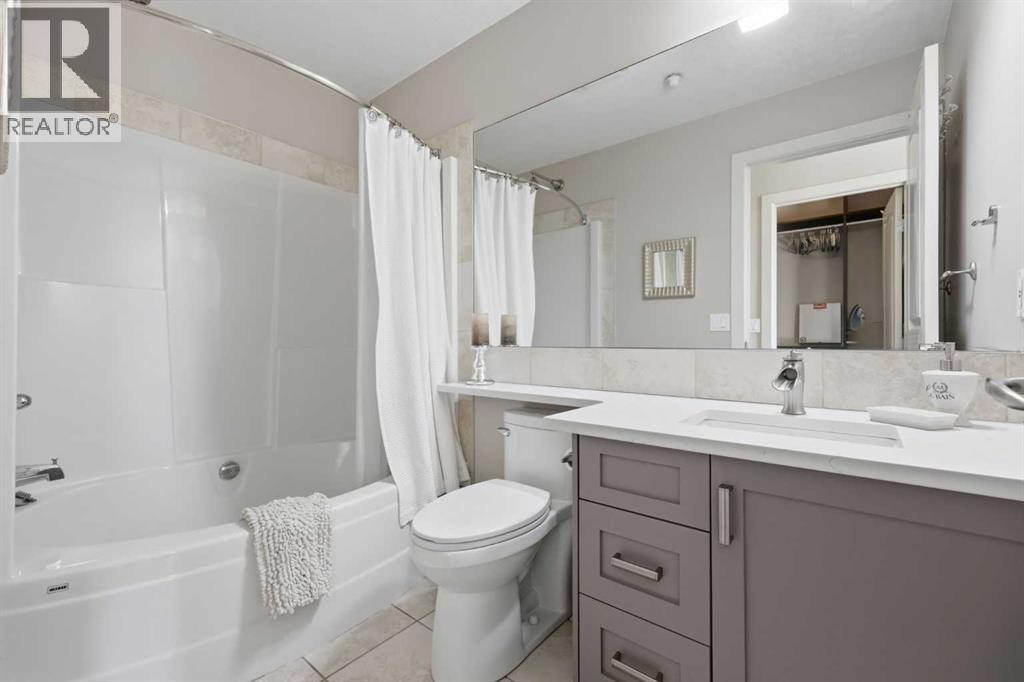 Single Family House for Sale in    Avenue SW Lower Mount Royal Calgary 