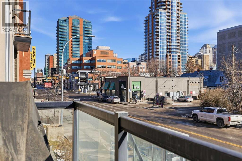 Single Family House for Sale in    Avenue SW Lower Mount Royal Calgary 